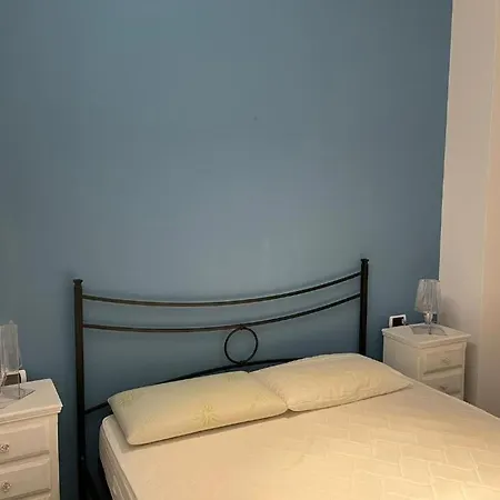 Civico 8 Apartment *